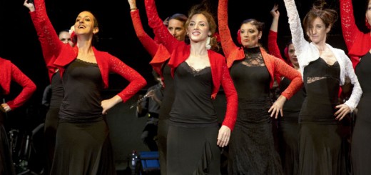 L'entusiasmo degli allievi principianti di flamenco al saggio